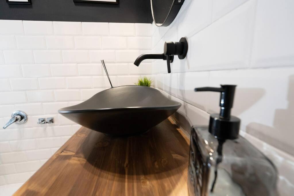 Loft Stupendo Nel Cuore Di Trastevere Acasadicri Roma Exterior foto
